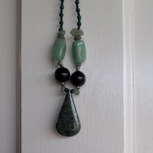 Elegant Green and Black Beaded stone Necklace